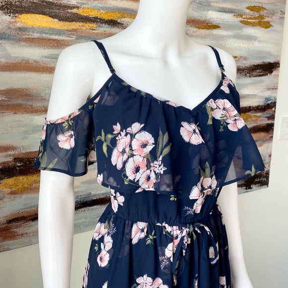 ABERCROMBIE AND FITCH “Fitch” Cold Shoulder Ruffle Maxi Dress Long - Picture 2 of 13